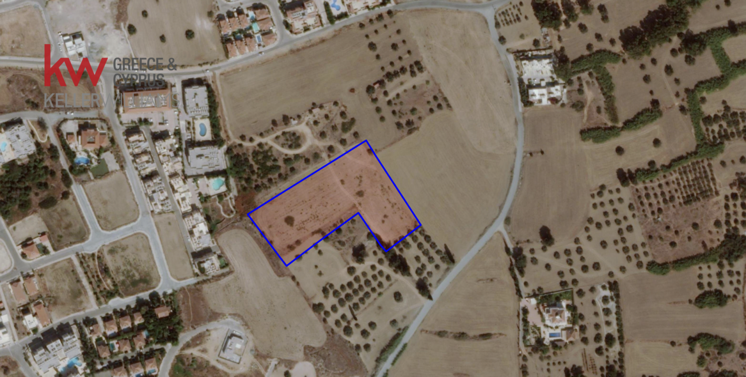 10695 m² terreno en venta en Oroklini, Larnaka, Cyprus № 26146