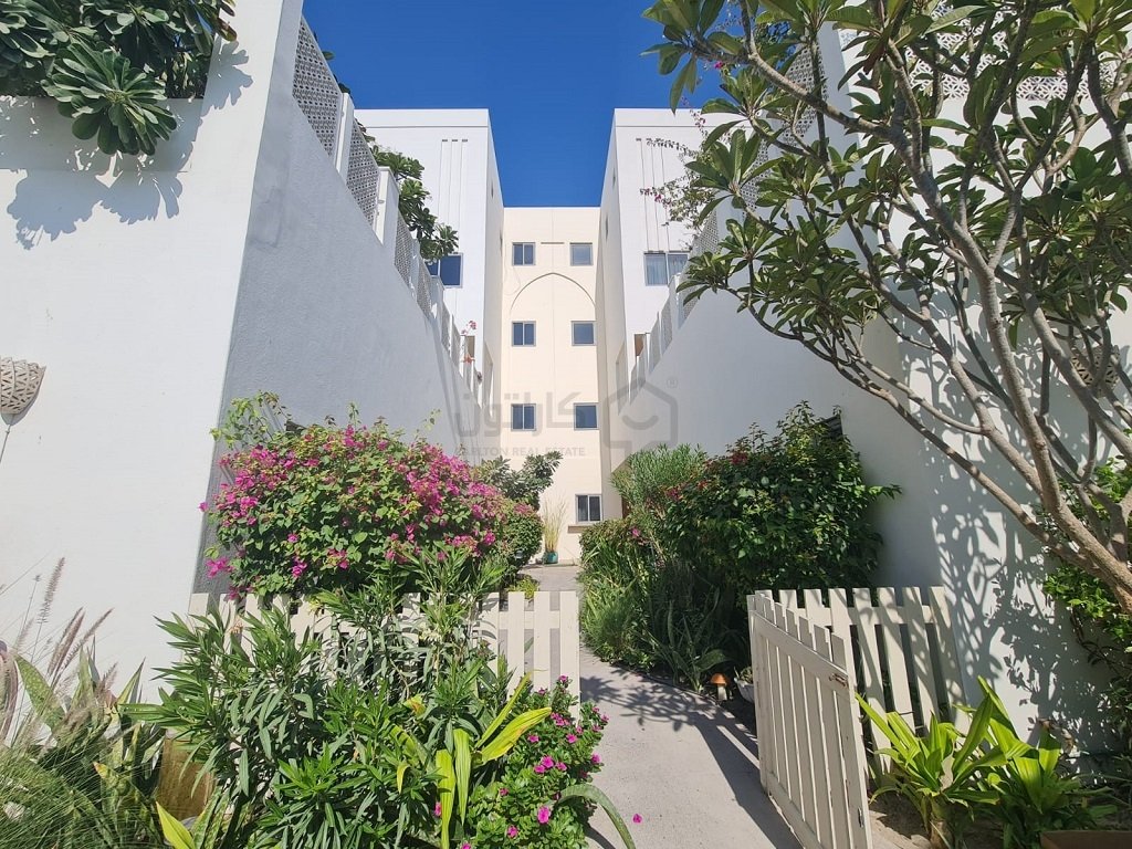 3 bedrooms Villa in Amwaj Islands, Bahrain No. 828