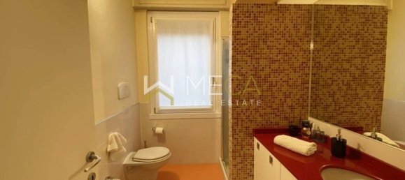 Apartamento de 2 dormitorios en Desenzano del Garda, Italy No. 119380 7