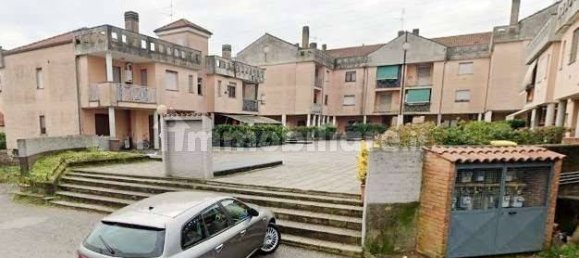 3 rooms Apartment in Robecchetto con Induno, Italy No. 206144 2