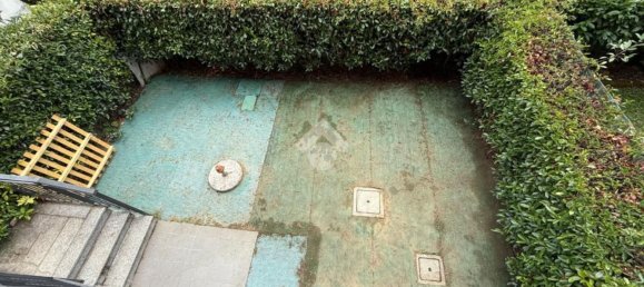 Studio in Settala, Italy No. 259082 16