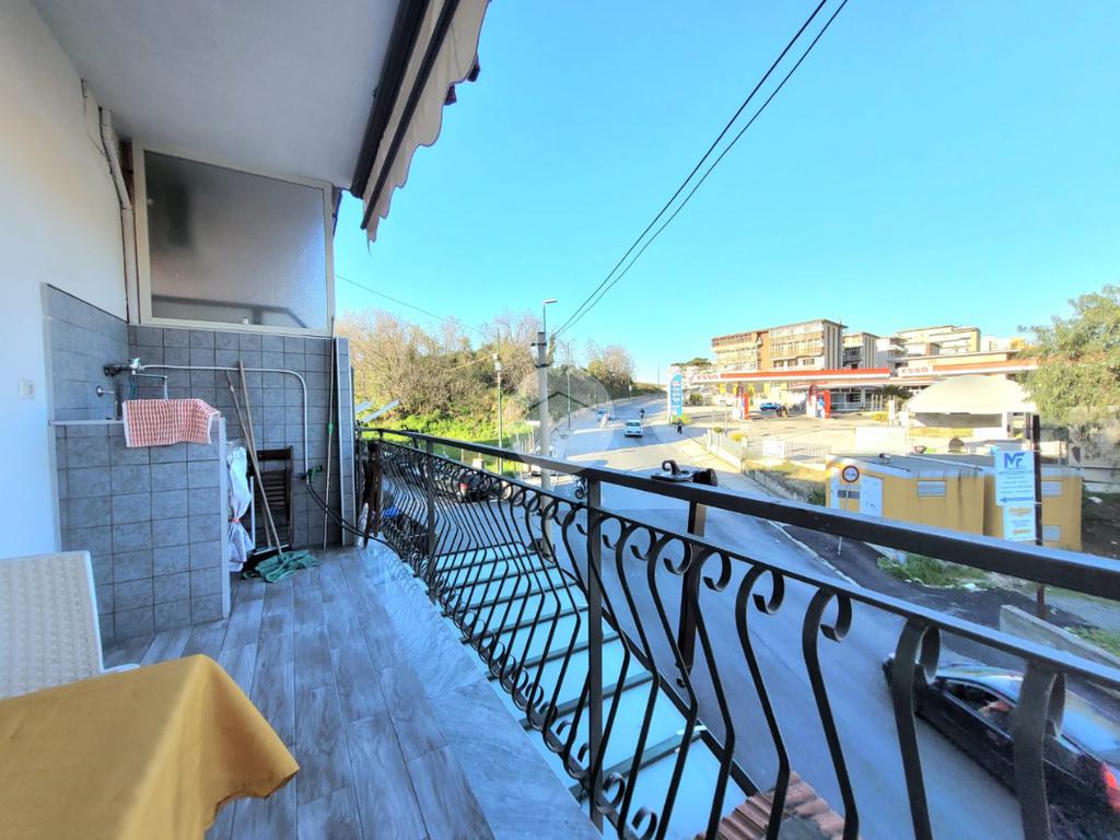 2 bedrooms Apartment in Naples, Italy No. 155364