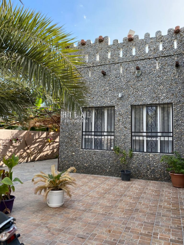 4 bedrooms Villa in Nizwa, Oman No. 1692