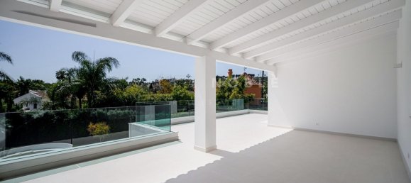 Villa T4 em Marbella, Spain N.º 96508 67