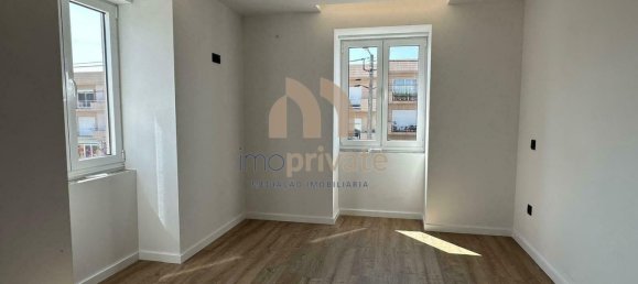 5 bedrooms House in Felgueiras, Portugal No. 37775 18