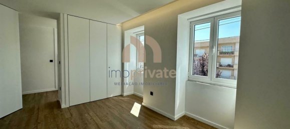 5 bedrooms House in Felgueiras, Portugal No. 37775 16