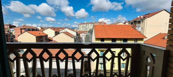 Квартира с 1 спальней в Турин, Италия № 313218 2