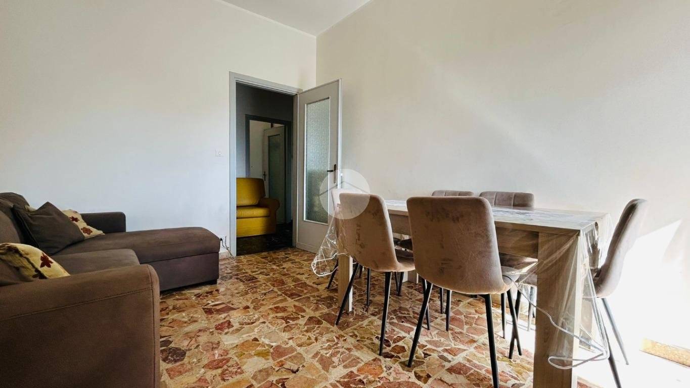 Квартира с 1 спальней в Турин, Италия № 313218