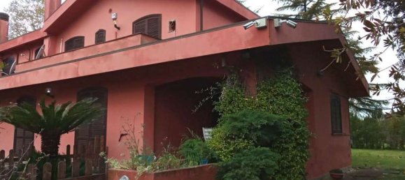 9 rooms Apartment in Latina, Italy No. 213095 27