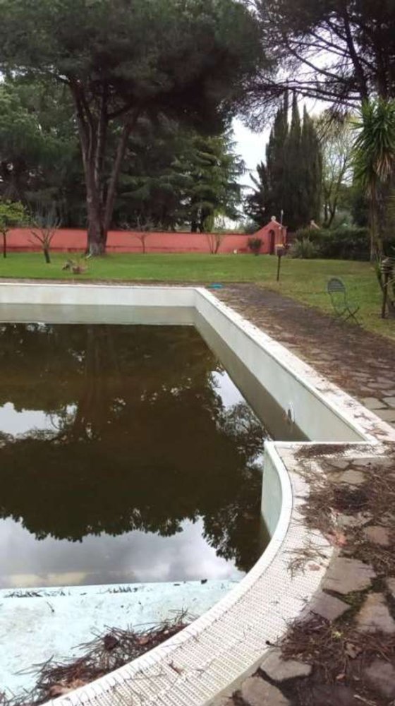 9 rooms Apartment in Latina, Italy No. 213095