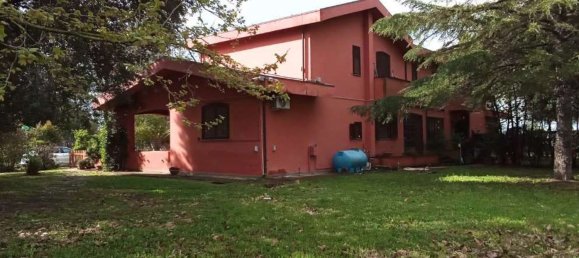 9 rooms Apartment in Latina, Italy No. 213095 22