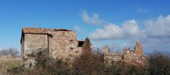 Studio in Montecatini Val di Cecina, Italy No. 1534 2