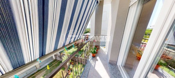 Apartamento T2 em Rovello Porro, Italy N.º 268461 14