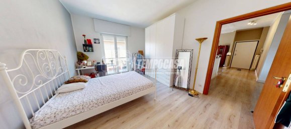 Apartamento T2 em Rovello Porro, Italy N.º 268461 9