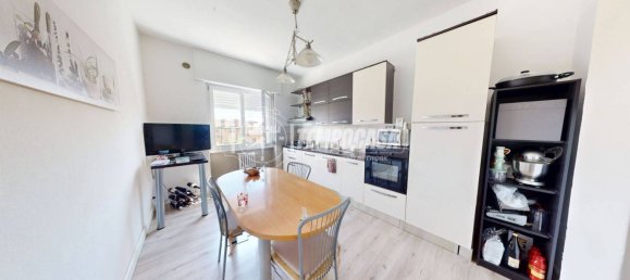 Apartamento T2 em Rovello Porro, Italy N.º 268461 4