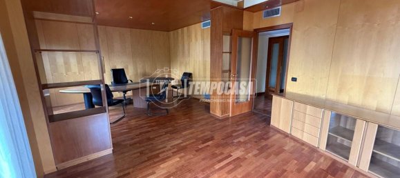 5 Schlafzimmer Wohnung in Cagliari, Italy, Nr. 190383 5
