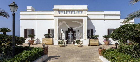 Villa de 8 habitaciónes en Racale, Italy No. 136041 3