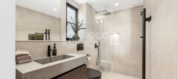 4 Schlafzimmer Villa in Marbella, Spain, Nr. 111172 16