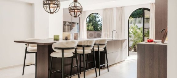 4 Schlafzimmer Villa in Marbella, Spain, Nr. 111172 5