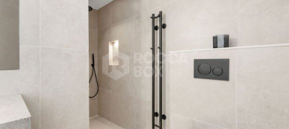 4 Schlafzimmer Villa in Marbella, Spain, Nr. 111172 11