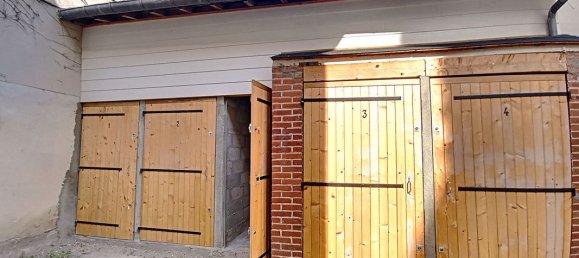 Garage in Orleans, France, Nr. 63670 5