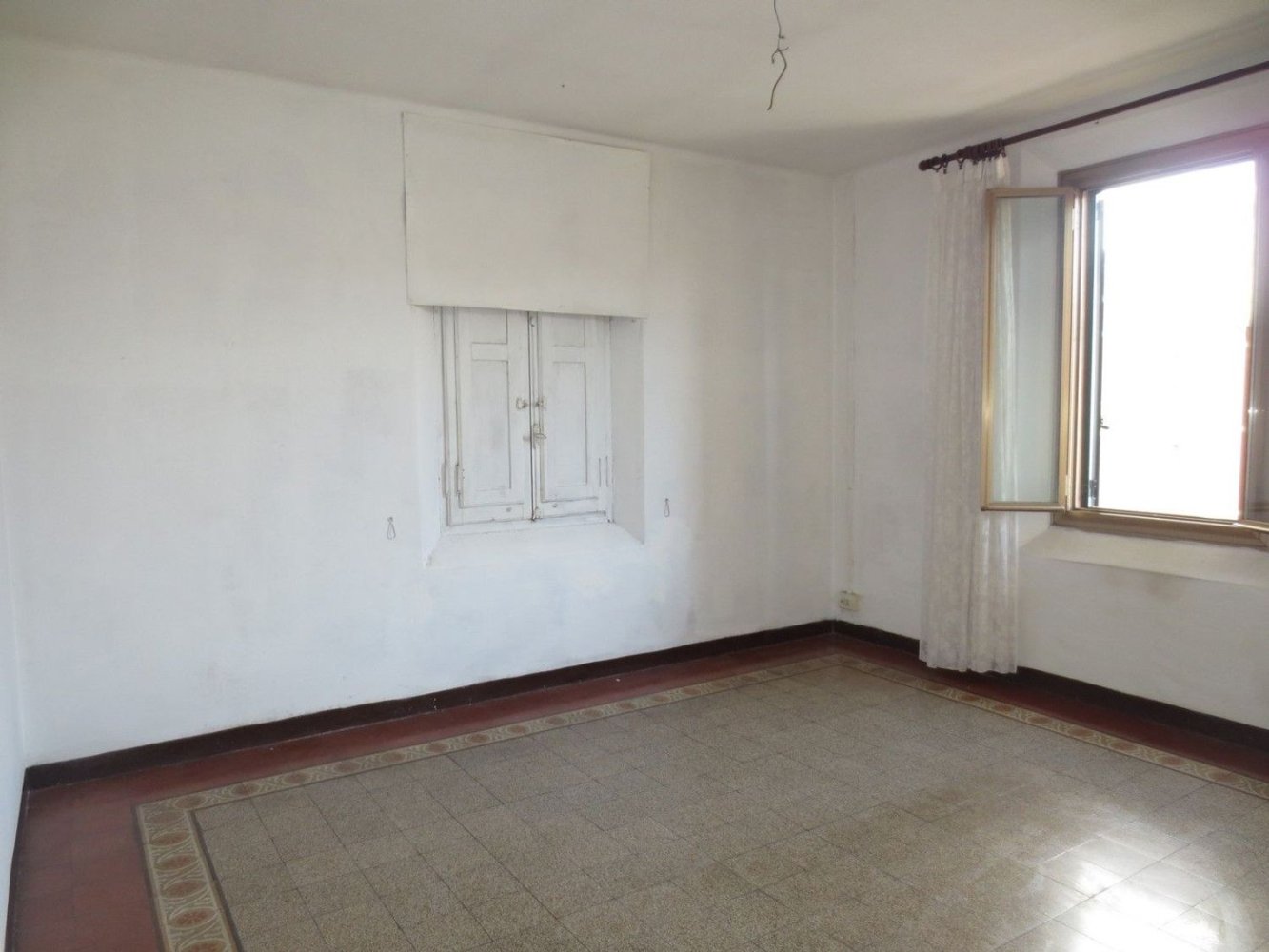 Apartamento de 4 habitaciónes en Castel Maggiore, Italy No. 34575