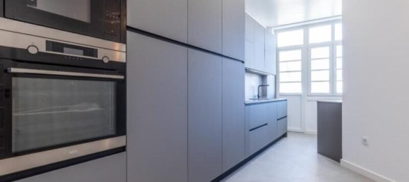 4 bedrooms Apartment in Lisbon, Portugal No. 104973 7