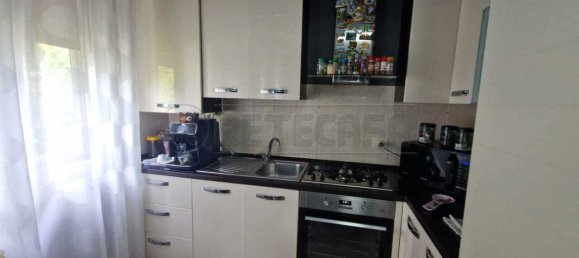 2 bedrooms Apartment in Cremona, Italy No. 329066 6