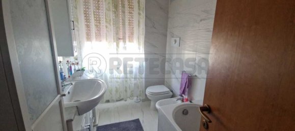 2 bedrooms Apartment in Cremona, Italy No. 329066 10