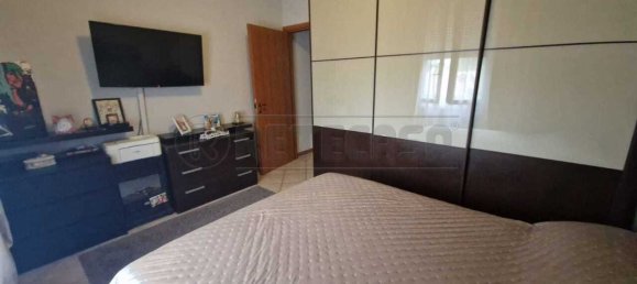 2 bedrooms Apartment in Cremona, Italy No. 329066 8