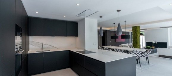 5 غرف نوم منزل في Marbella, Spain رقم 36360 20