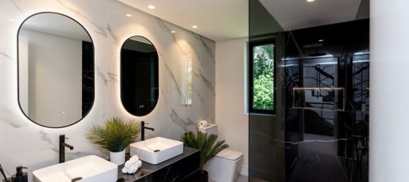 5 غرف نوم منزل في Marbella, Spain رقم 36360 39