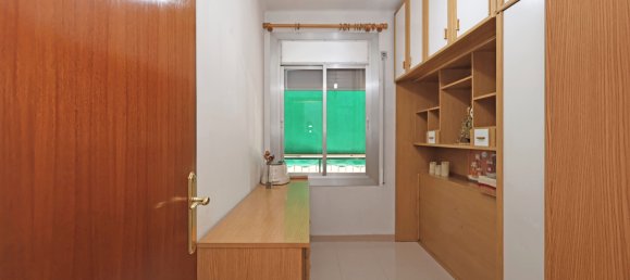 4 Schlafzimmer Wohnung in Sant Feliu de Llobregat, Spain, Nr. 134734 6