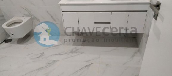 4 bedrooms House in Corroios, Portugal No. 140391 7