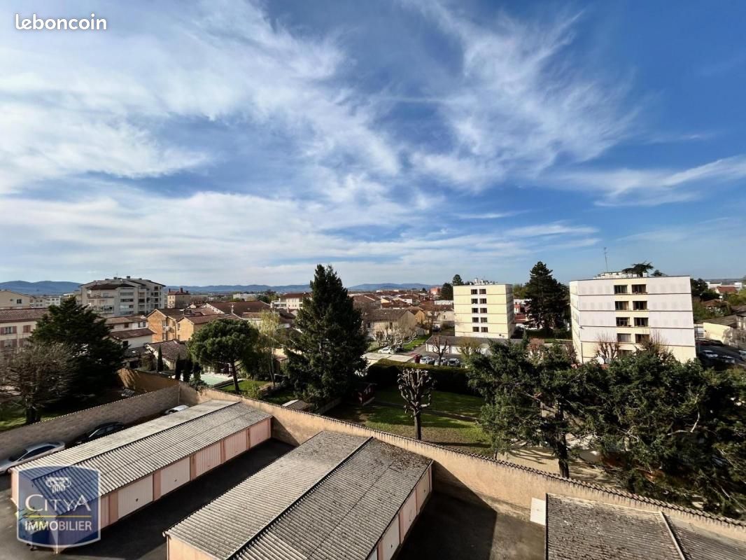 3 chambres Appartement à Villefranche-sur-Saône, France No. 338230
