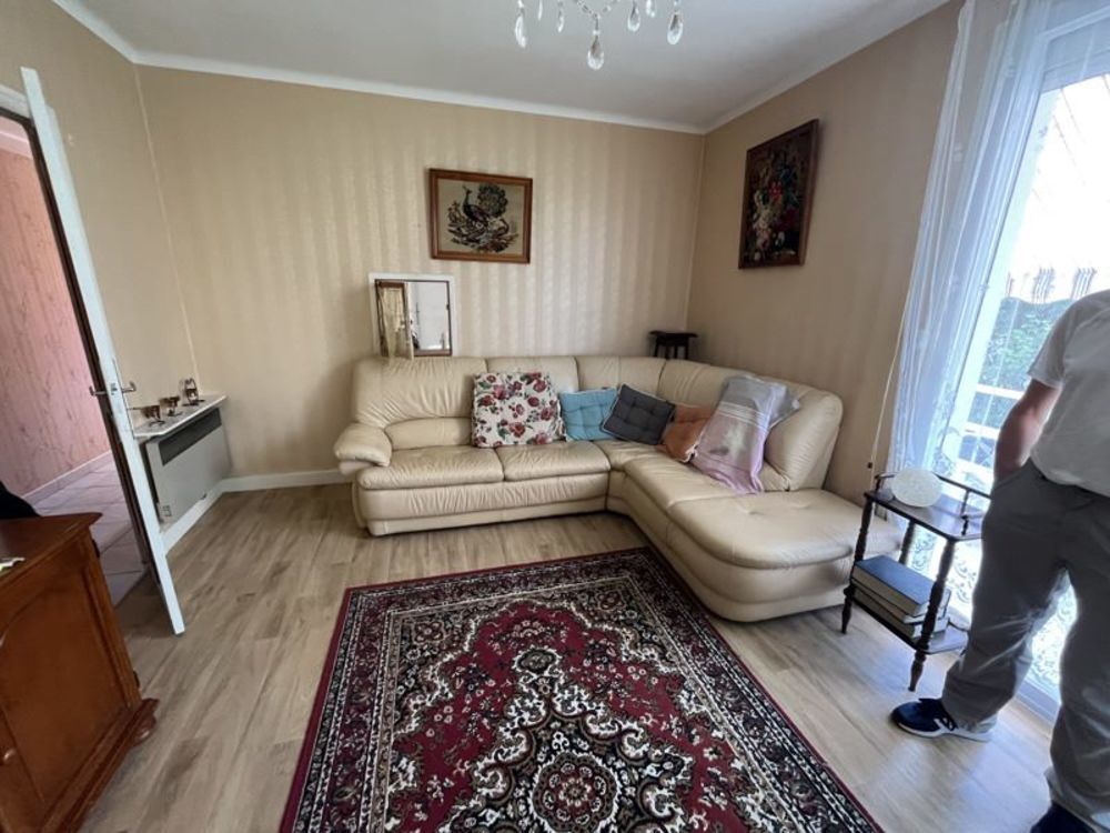 3 bedrooms House in Tulle, France No. 288810