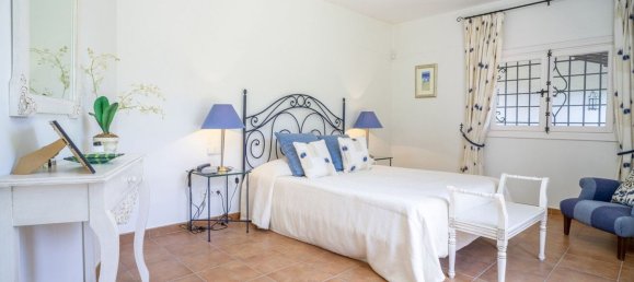 Villa de 3 dormitorios en La Quinta, Spain No. 187863 24