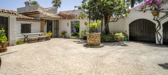 Villa de 3 dormitorios en La Quinta, Spain No. 187863 2