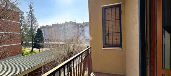 Apartamento de 3 divisões em Vimercate, Italy N.º 60145 60