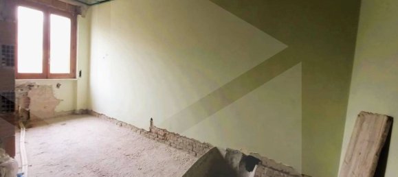 3-salle Appartement à Lucera, Italy No. 256848 7