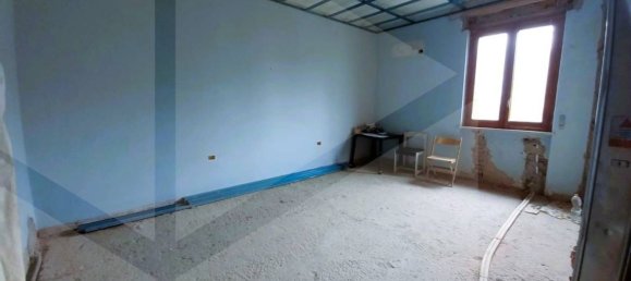 3-salle Appartement à Lucera, Italy No. 256848 9