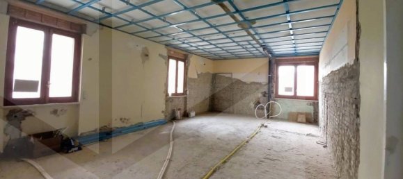 3-salle Appartement à Lucera, Italy No. 256848 3