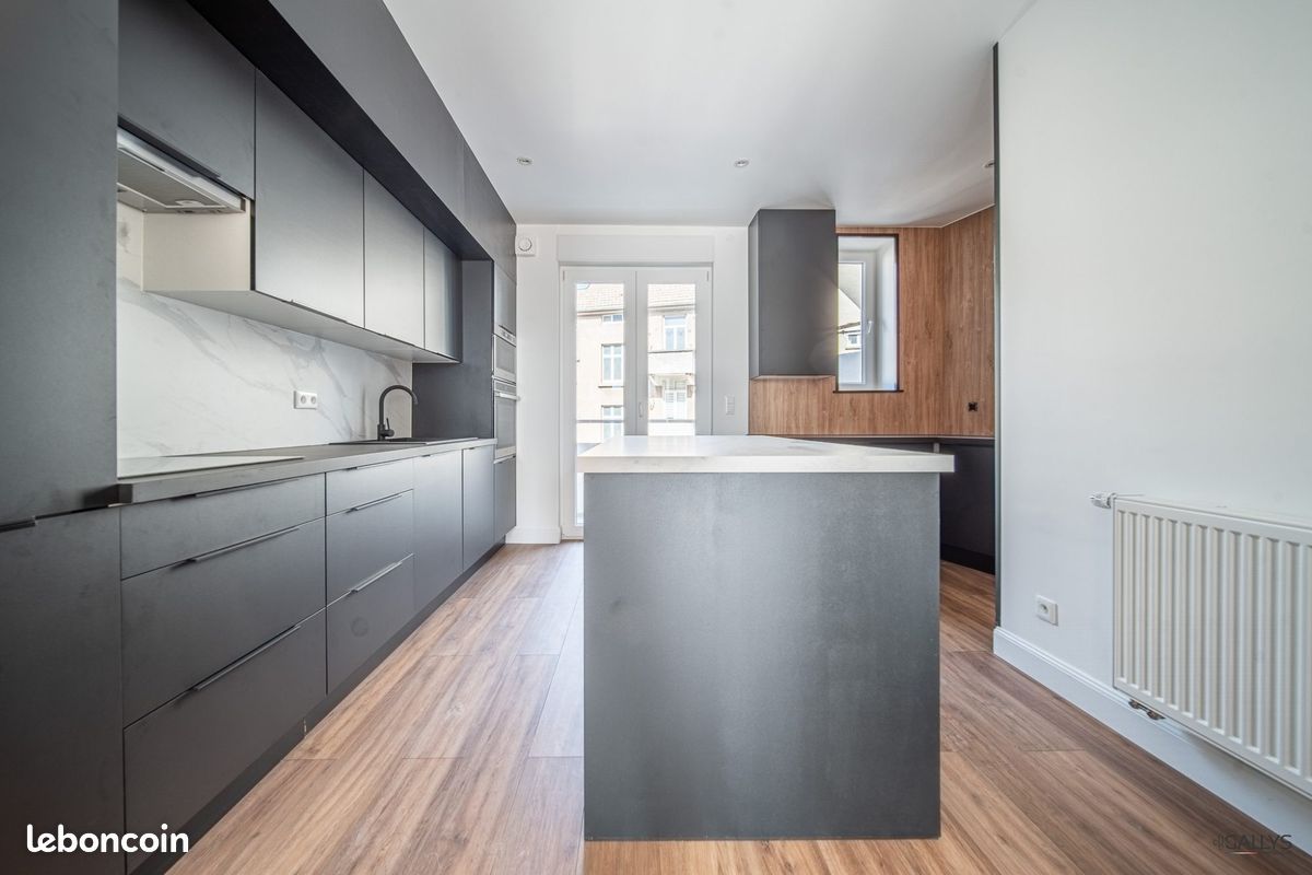 Квартира с 2 спальнями в Тьонвиль, Франция № 39032