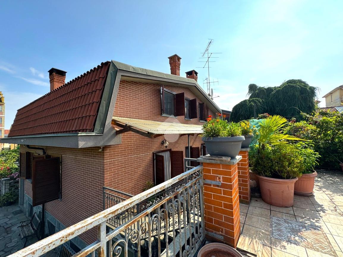 7-salle Villa à Nichelino, Italy No. 154765