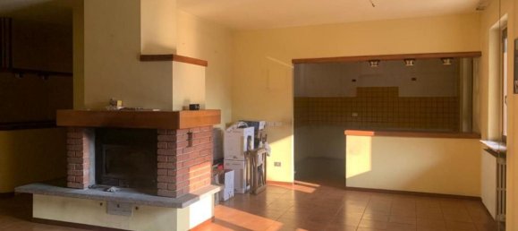 4-Zimmer Wohnung in Cene, Italy, Nr. 110773 2