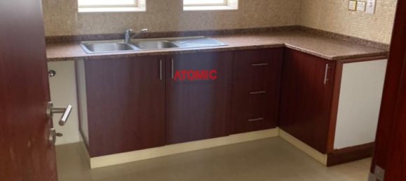 Villa T5 em Mirdif, UAE N.º 7002 6