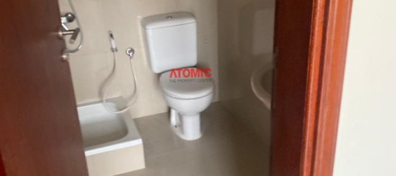 Villa T5 em Mirdif, UAE N.º 7002 3