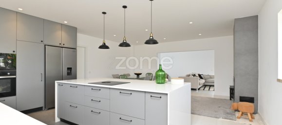 Дом с 4 спальнями в Порту ди Мош, Португалия № 200399 10