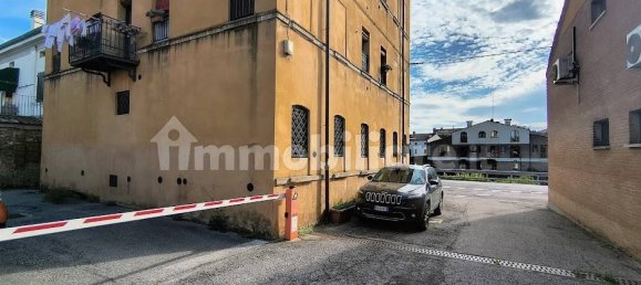 Квартира с 2 спальнями в Феррара, Италия № 378564 46