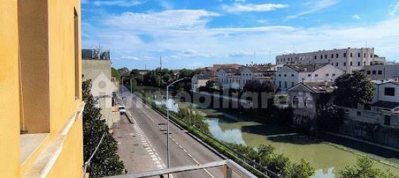 Квартира с 2 спальнями в Феррара, Италия № 378564 20